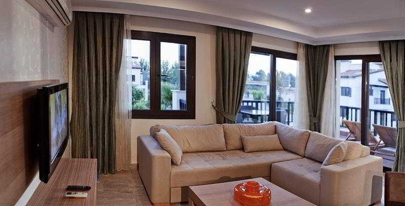 River Garden Residence Kadriye Exterior foto